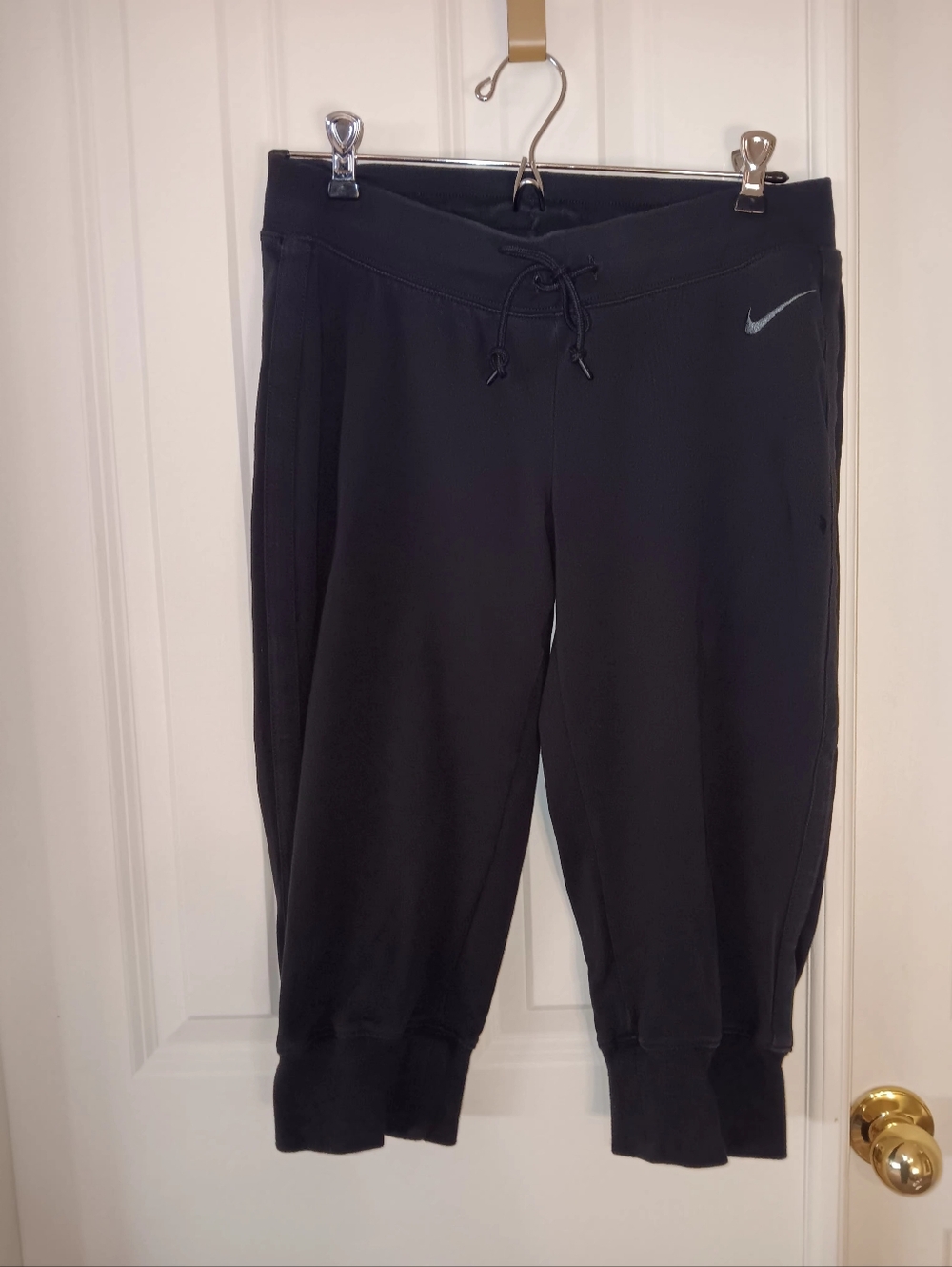 Nike Black Cropped Jogger Pants with Drawstring